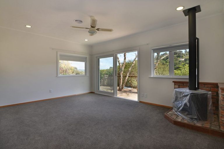 Photo of property in 48 Cluny Road, Plimmerton, Porirua, 5026