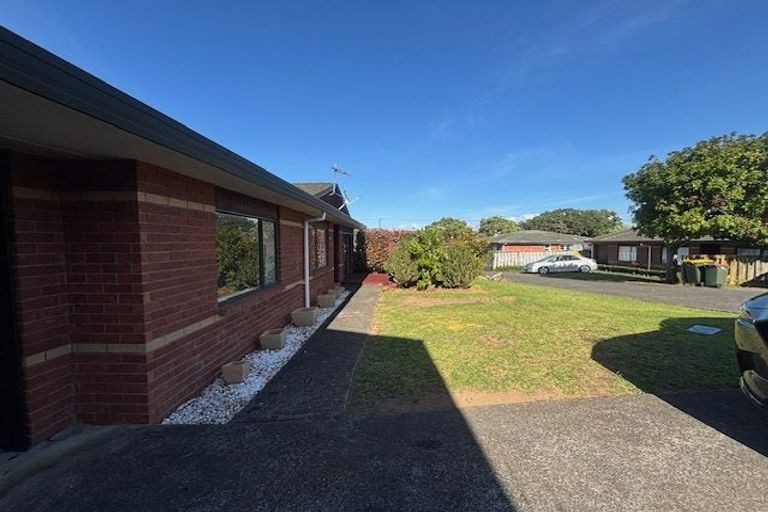 Photo of property in 4/103 Wallace Road, Mangere Bridge, Auckland, 2022