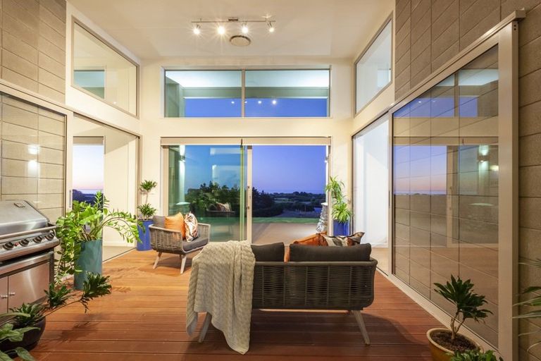 Photo of property in 187 Peka Peka Road, Peka Peka, Waikanae, 5391