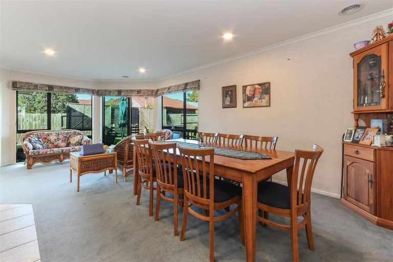 Photo of property in 20 Frame Place, Owhata, Rotorua, 3010