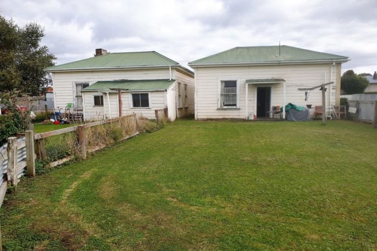Photo of property in 15 Allardice Street, Dannevirke, 4930