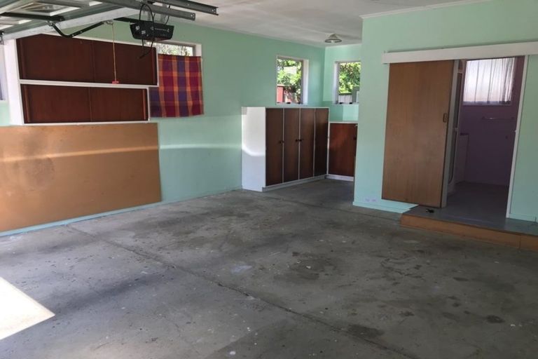 Photo of property in 19 Cassley Crescent, Papakowhai, Porirua, 5024