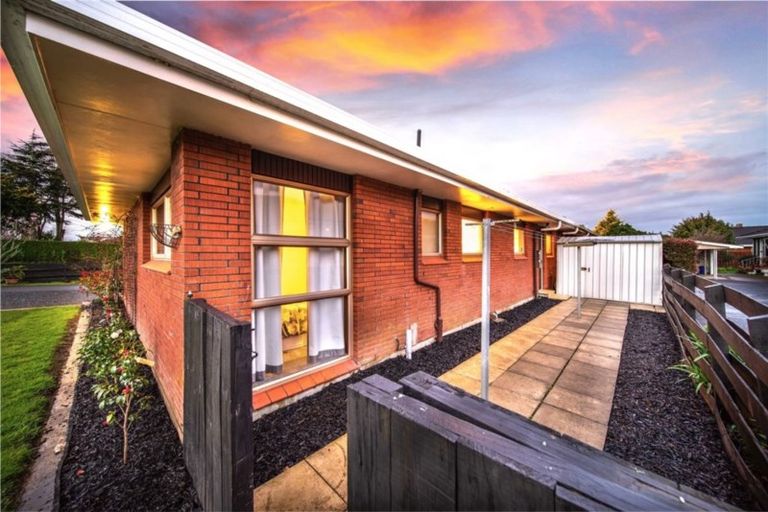 Photo of property in 1/35 Central Avenue, Papatoetoe, Auckland, 2025