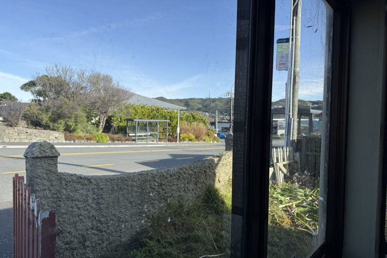 Photo of property in 21 Helston Road, Johnsonville, Wellington, 6037