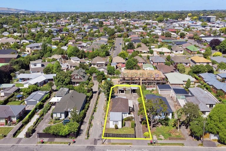 Photo of property in 24 Grassmere Street, Papanui, Christchurch, 8052