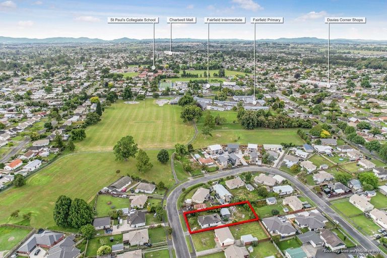 Photo of property in 24 Paul Crescent, Fairfield, Hamilton, 3214