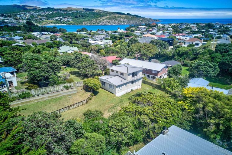 Photo of property in 27 Thornley Street, Titahi Bay, Porirua, 5022