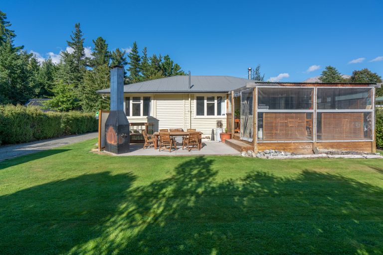 Photo of property in 13 Harper Place, Lake Coleridge, 7572