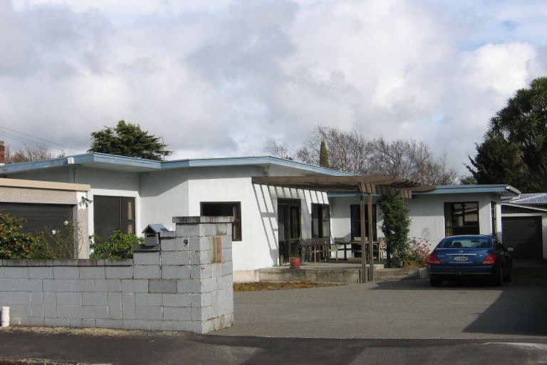 Photo of property in 9 Cremorne Avenue, Hokowhitu, Palmerston North, 4410