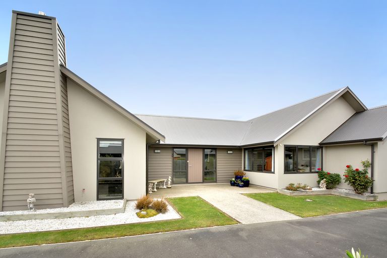 Photo of property in 140 Factory Road, Mosgiel, 9024