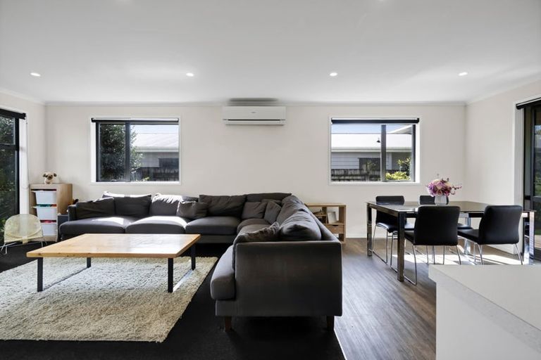 Photo of property in 513 Richmond Road, Lepperton, New Plymouth, 4373