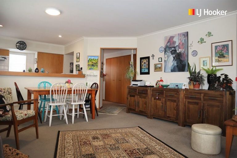 Photo of property in Balmoral Park, 4/31 Eastbourne Street, Caversham, Dunedin, 9012