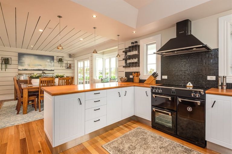 Photo of property in 82 Aston Drive, Waimairi Beach, Christchurch, 8083