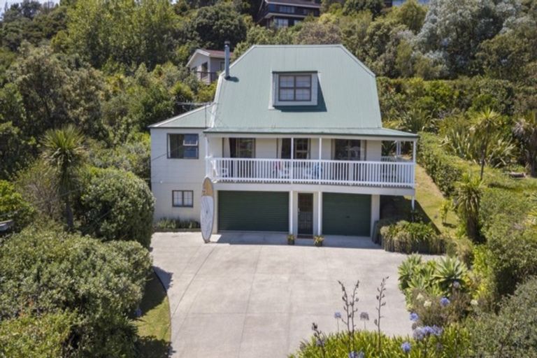 Photo of property in 51 Grand View Road, Leigh, 0985