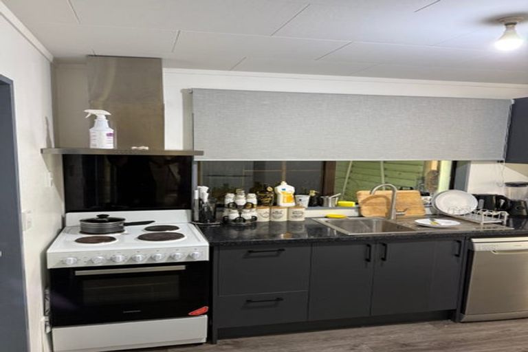 Photo of property in 73 Montgomery Avenue, Karori, Wellington, 6012