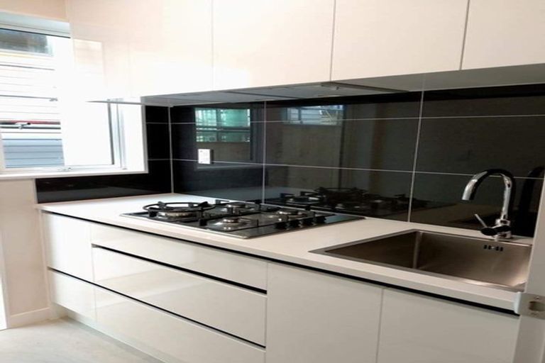 Photo of property in 30 Lisnoble Road, Flat Bush, Auckland, 2019