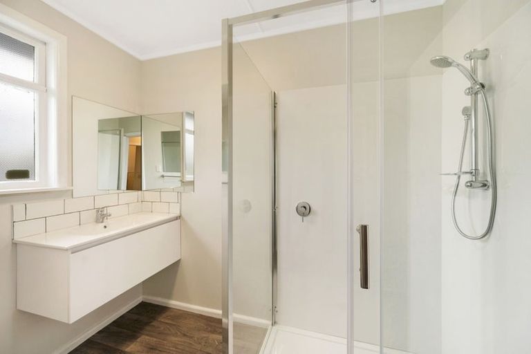 Photo of property in 4 Bright Crescent, Maraenui, Napier, 4110