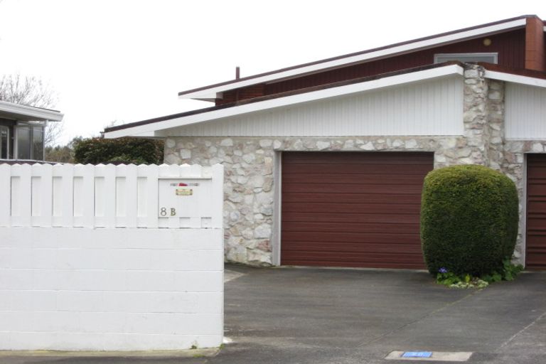 Photo of property in 8b Longview Drive, Merrilands, New Plymouth, 4312