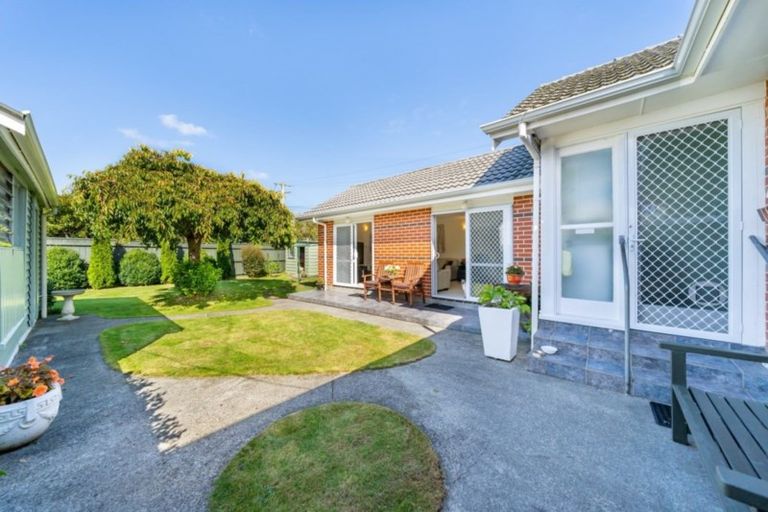 Photo of property in 5 Te Puni Grove, Elderslea, Upper Hutt, 5018