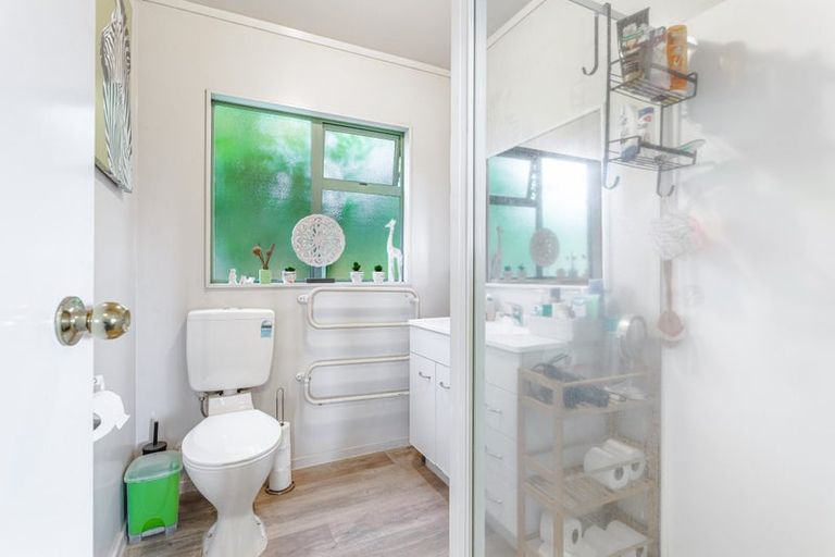 Photo of property in 1/199 Birdwood Road, Massey, Auckland, 0614