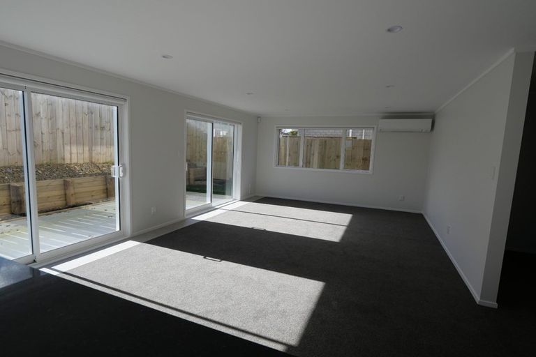 Photo of property in 3a Helvetia Road, Pukekohe, 2120