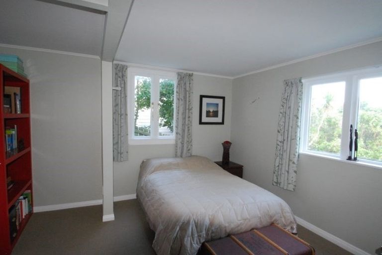 Photo of property in 12 Jackson Street, Island Bay, Wellington, 6023