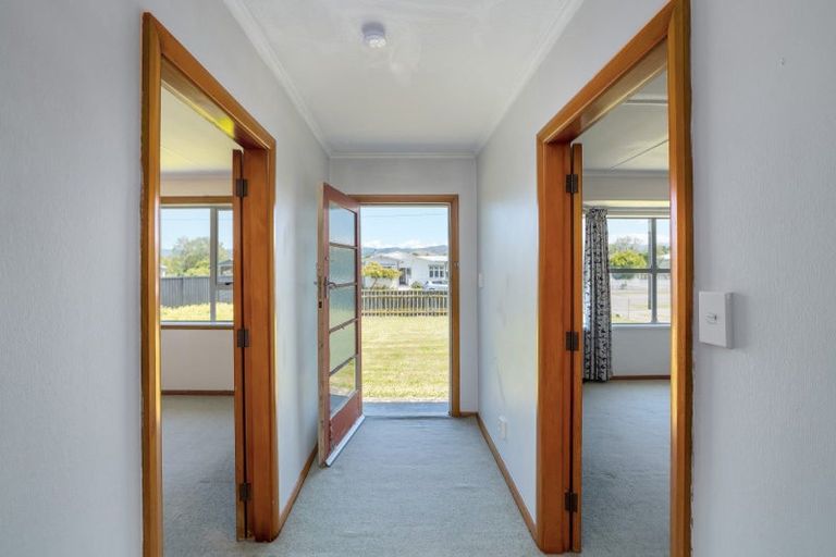 Photo of property in 23 Wyndham Street, Carterton, 5713