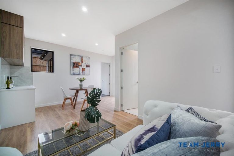 Photo of property in 8 Kakau Lane, Flat Bush, Auckland, 2019