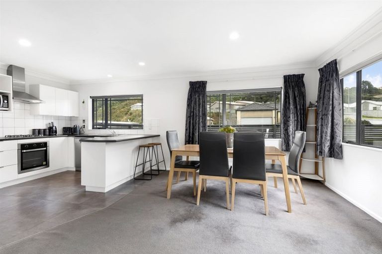 Photo of property in 47 Staithes Drive North, Whitby, Porirua, 5024