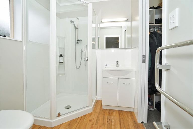 Photo of property in 36 Macmurdo Avenue, Glenview, Hamilton, 3206