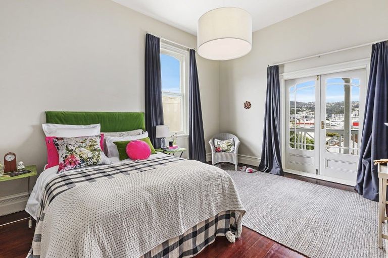 Photo of property in 91 Brougham Street, Mount Victoria, Wellington, 6011