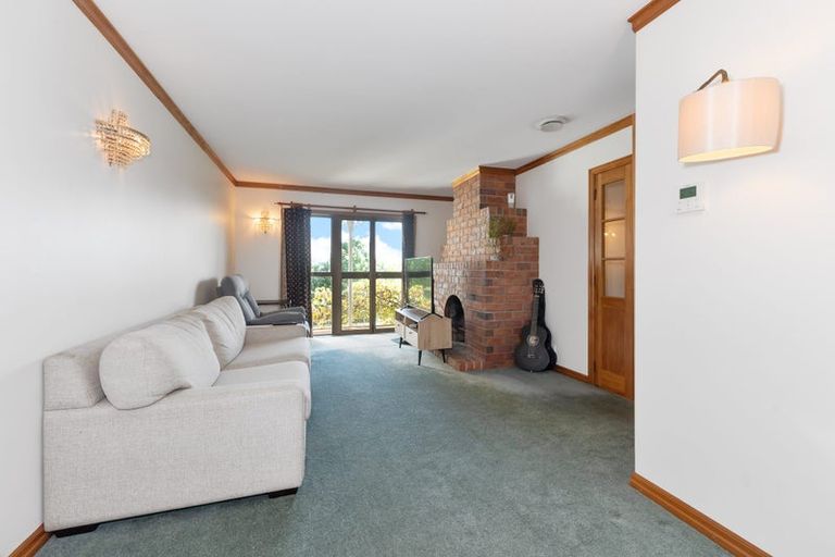 Photo of property in 80 Highland Park Drive, Highland Park, Auckland, 2010
