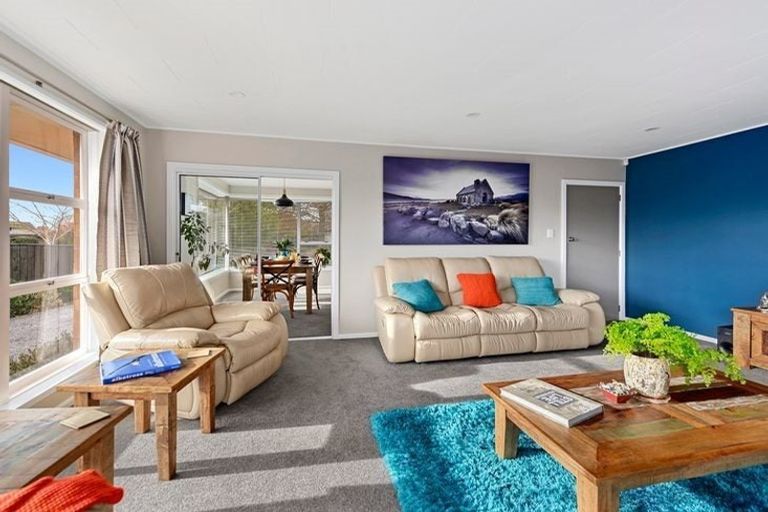 Photo of property in 43 Glenharrow Avenue, Avonhead, Christchurch, 8042