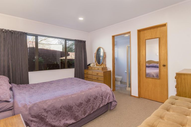 Photo of property in 122a Oropi Road, Greerton, Tauranga, 3112