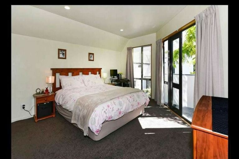 Photo of property in 2/11 Ayr Street, Riccarton, Christchurch, 8011