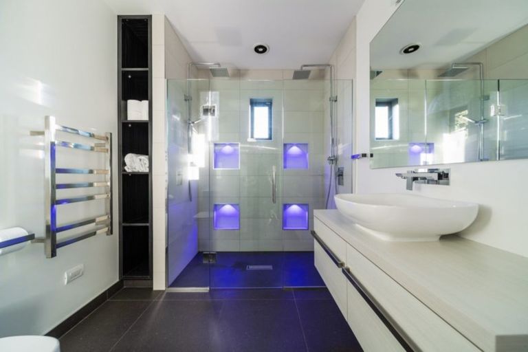 Photo of property in 4 Jacks Point Rise, Jacks Point, Queenstown, 9371