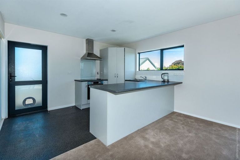 Photo of property in 68 Pacific Road, North New Brighton, Christchurch, 8083