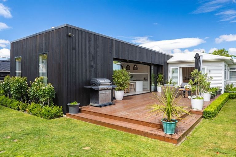 Photo of property in 19 Hawthorne Street, Strowan, Christchurch, 8052