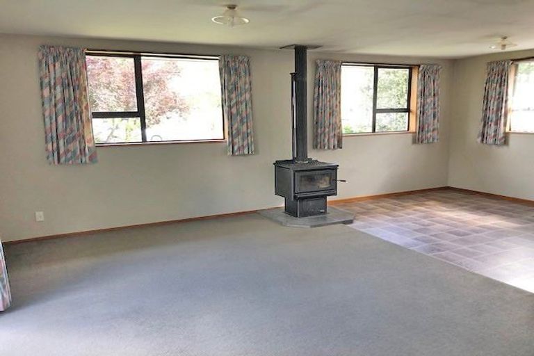Photo of property in 21 Parkhouse Drive, Rangiora, 7400