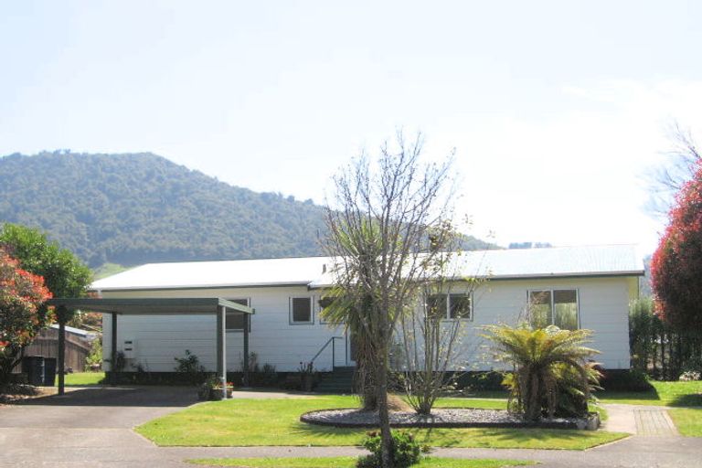 Photo of property in 8 Marcasite Place, Pukehangi, Rotorua, 3015