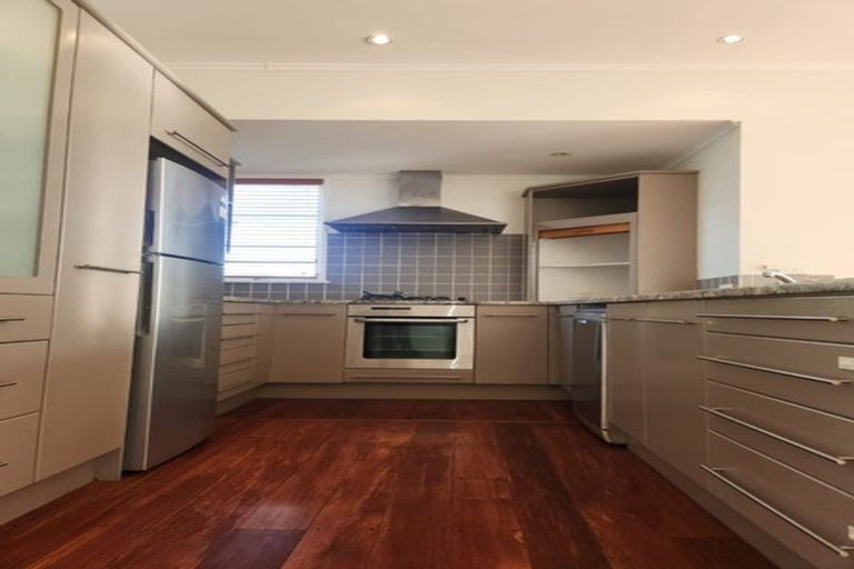Photo of property in 26 Laurence Street, Manly, Whangaparaoa, 0930