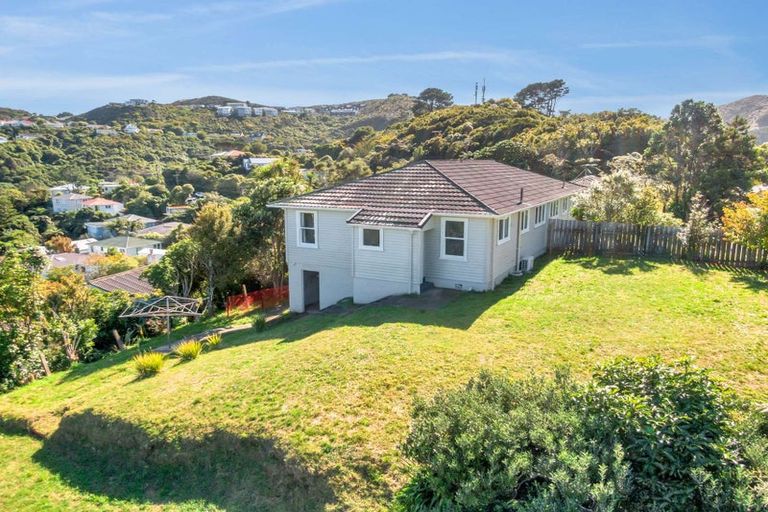 Photo of property in 8-10 Montgomery Avenue, Karori, Wellington, 6012