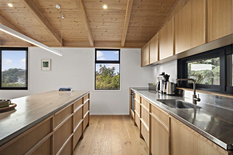 Photo of property in 13 Hoggard Street, Vogeltown, Wellington, 6021