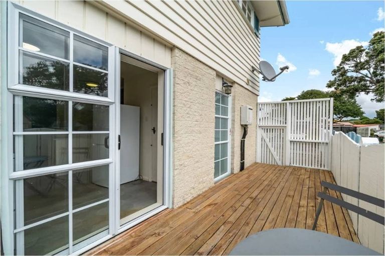 Photo of property in 1/23 Saint Columbans Grove, Boulcott, Lower Hutt, 5010