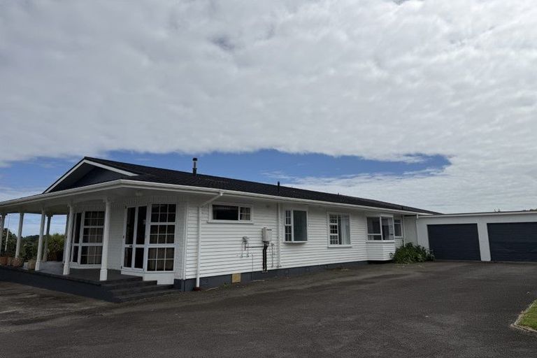 Photo of property in 55 Pohutukawa Place, Bell Block, New Plymouth, 4312