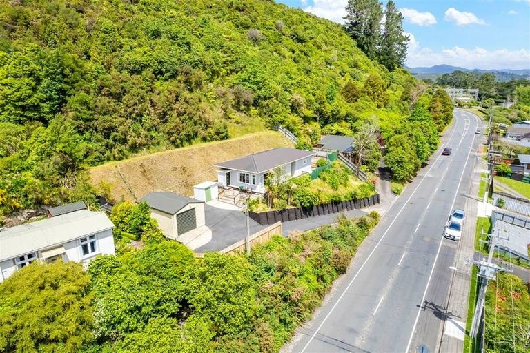 Photo of property in 104 Akatarawa Road, Birchville, Upper Hutt, 5018