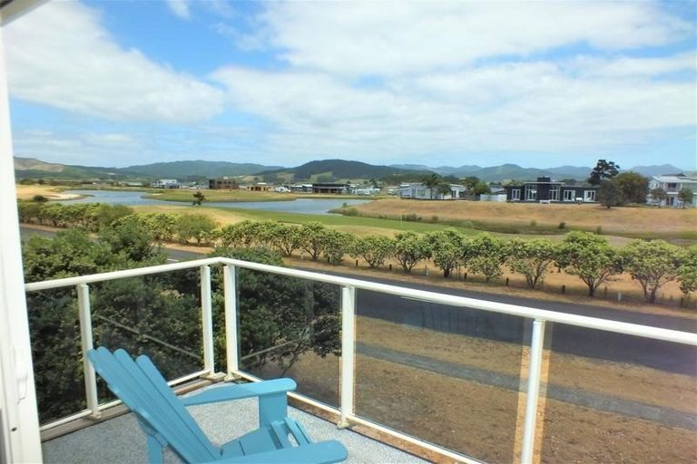 Photo of property in 618 Matarangi Drive, Matarangi, Whitianga, 3592