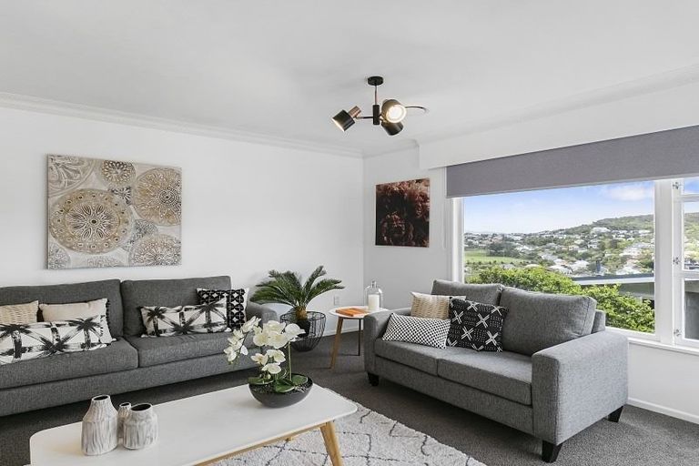 Photo of property in 54 Kandy Crescent, Ngaio, Wellington, 6035