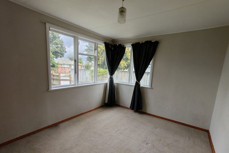 Photo of property in 10 Croall Crescent, St Andrews, Hamilton, 3200