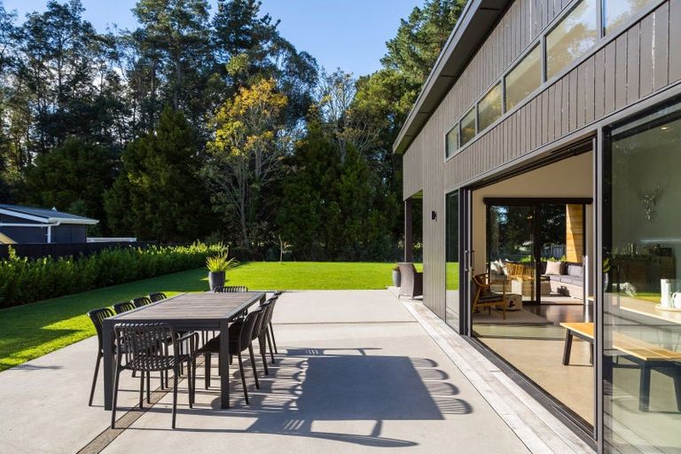 Photo of property in 1 Matai Grove, Greytown, 5712